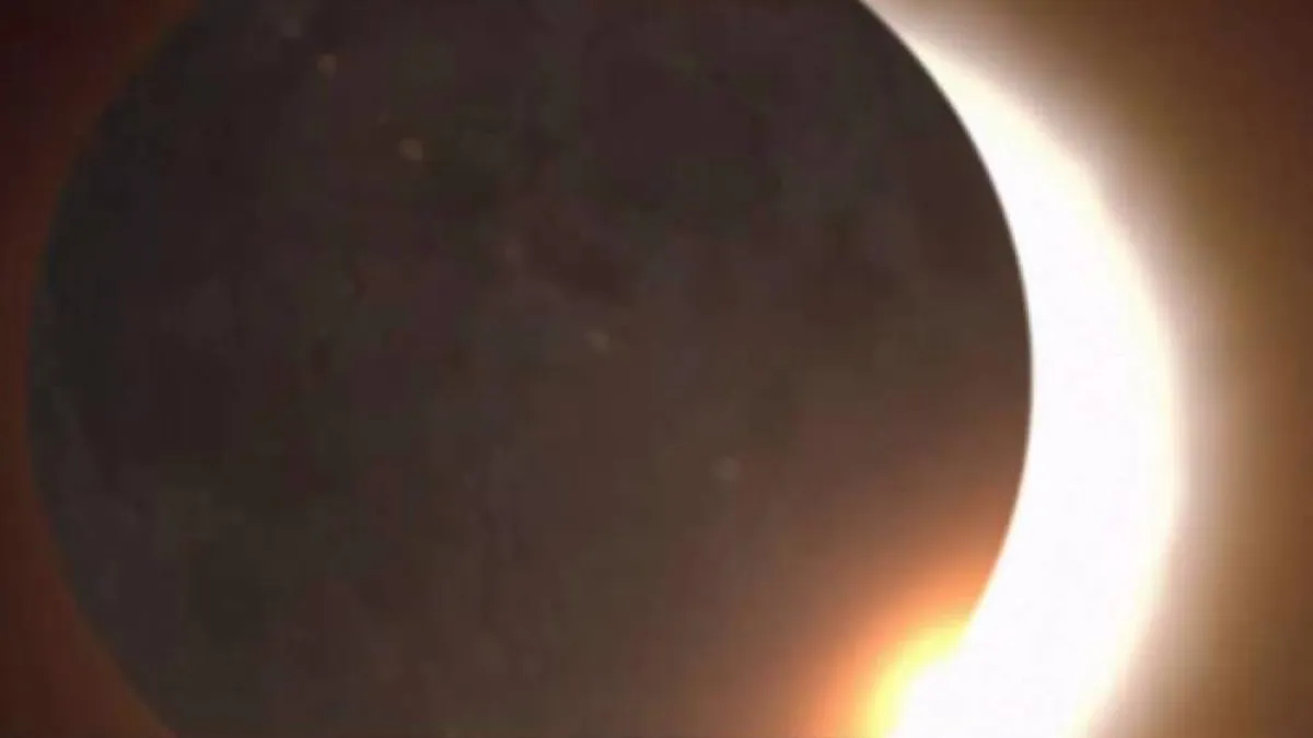 what time is the eclipse in chicago